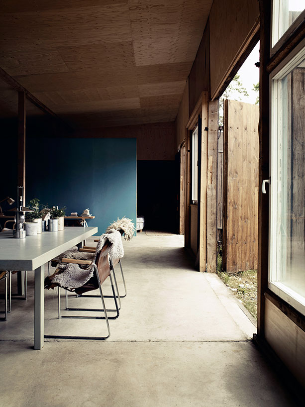 Vista del comedor desde la entrada de la casa / Dining room view from the entrance of the house