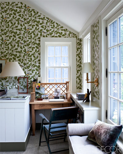 zona de estar dentro del dormitorio principal / living area inside the master bedroom